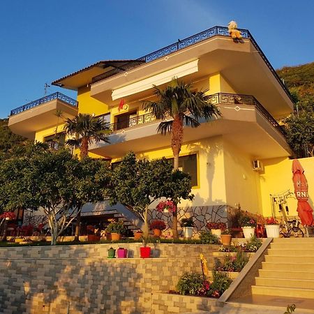 Villa Meminaj Vlorë Buitenkant foto